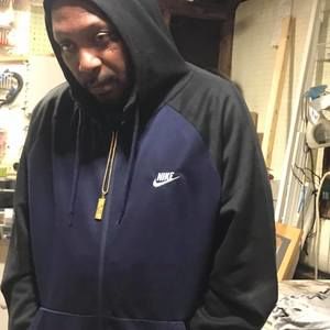 Meet your Posher, Charles